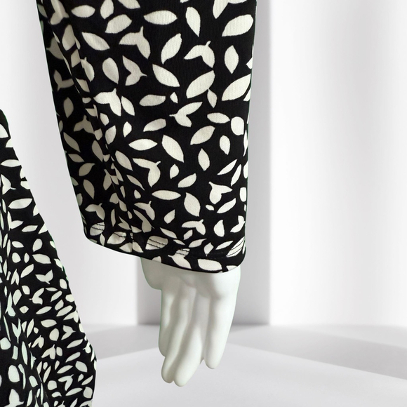 Printer Midi Wrap Dress Size L Black and White - Picture 6 of 6